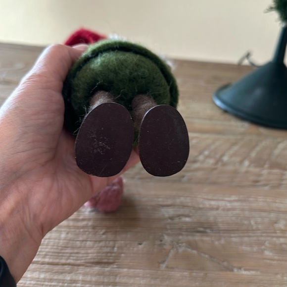 Wool Felt Santa w/Red Hat - Picture 10 of 13